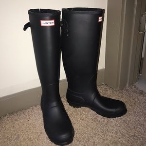 Hunter rain boots w/boot sock